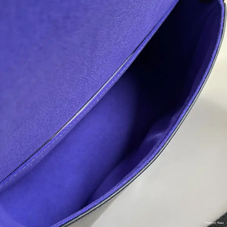 Fashion Reps Bag 2209HT0009 LV 0523